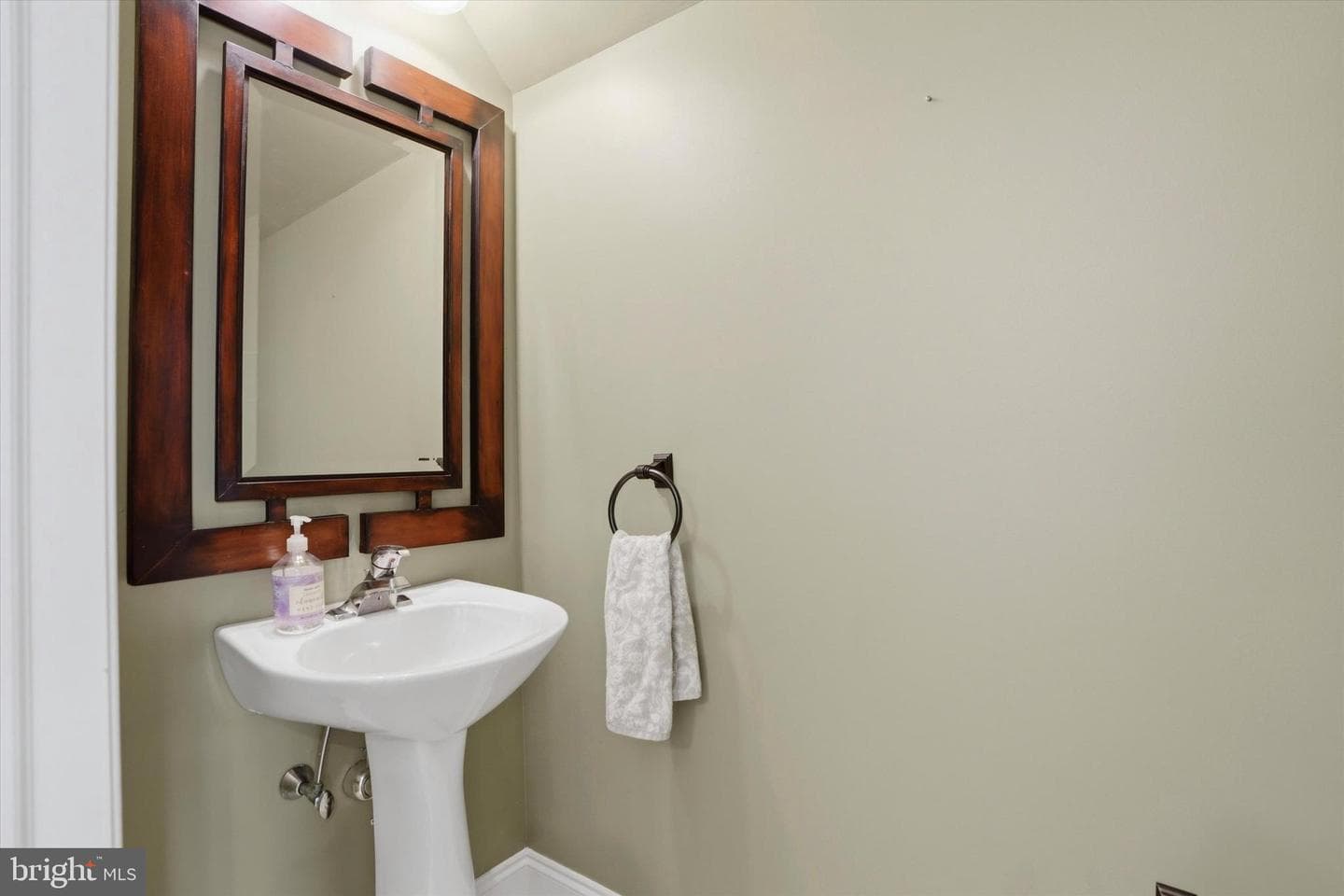 432 W 5th Avenue photo 14