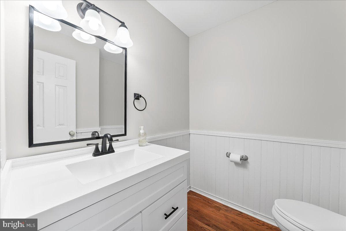 603 Longwood Road photo 7