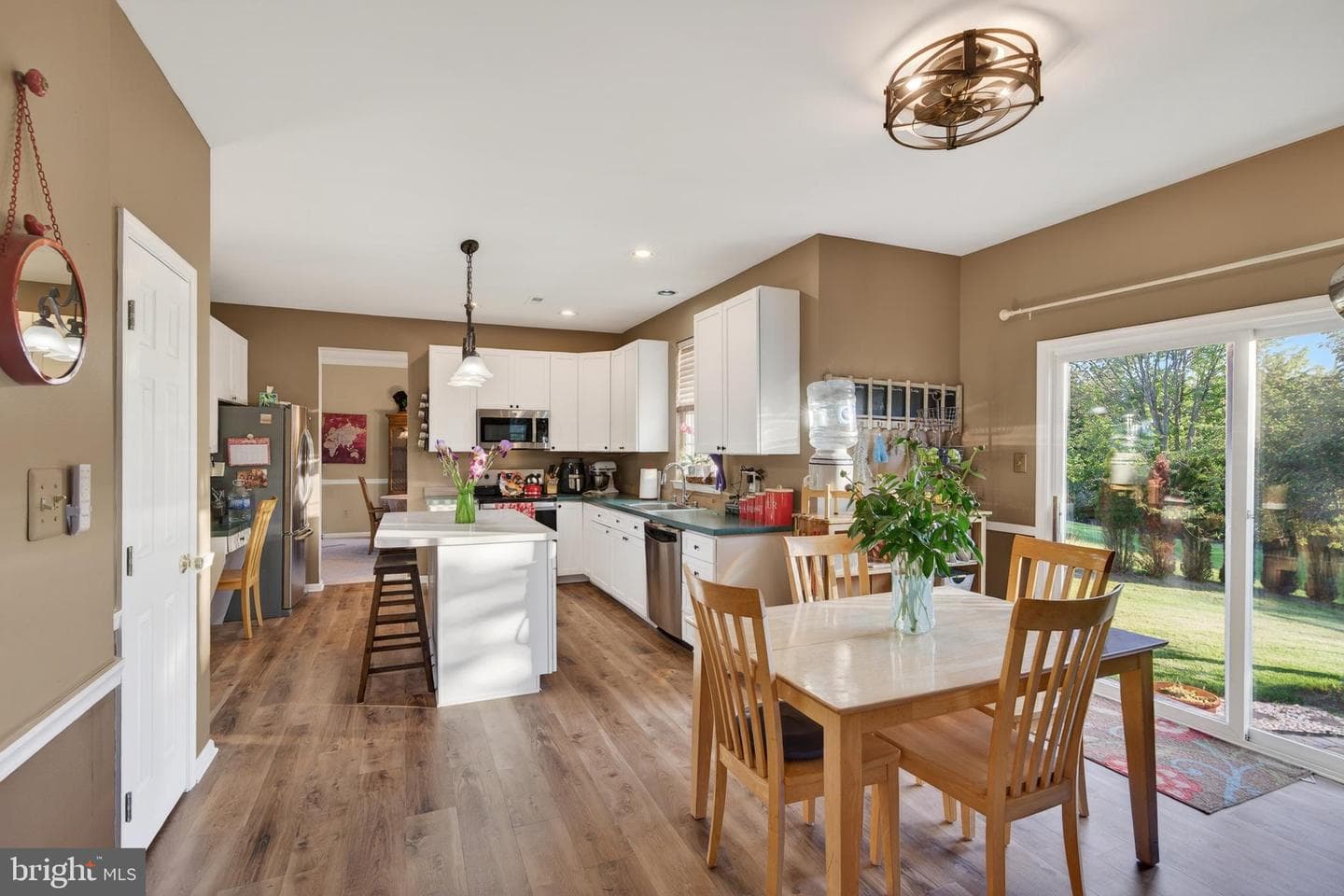 200 Devon Lane photo 17