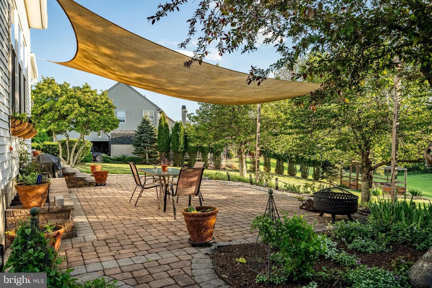 200 Devon Lane photo 39