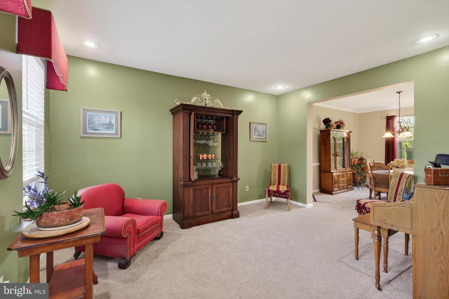 200 Devon Lane photo 9