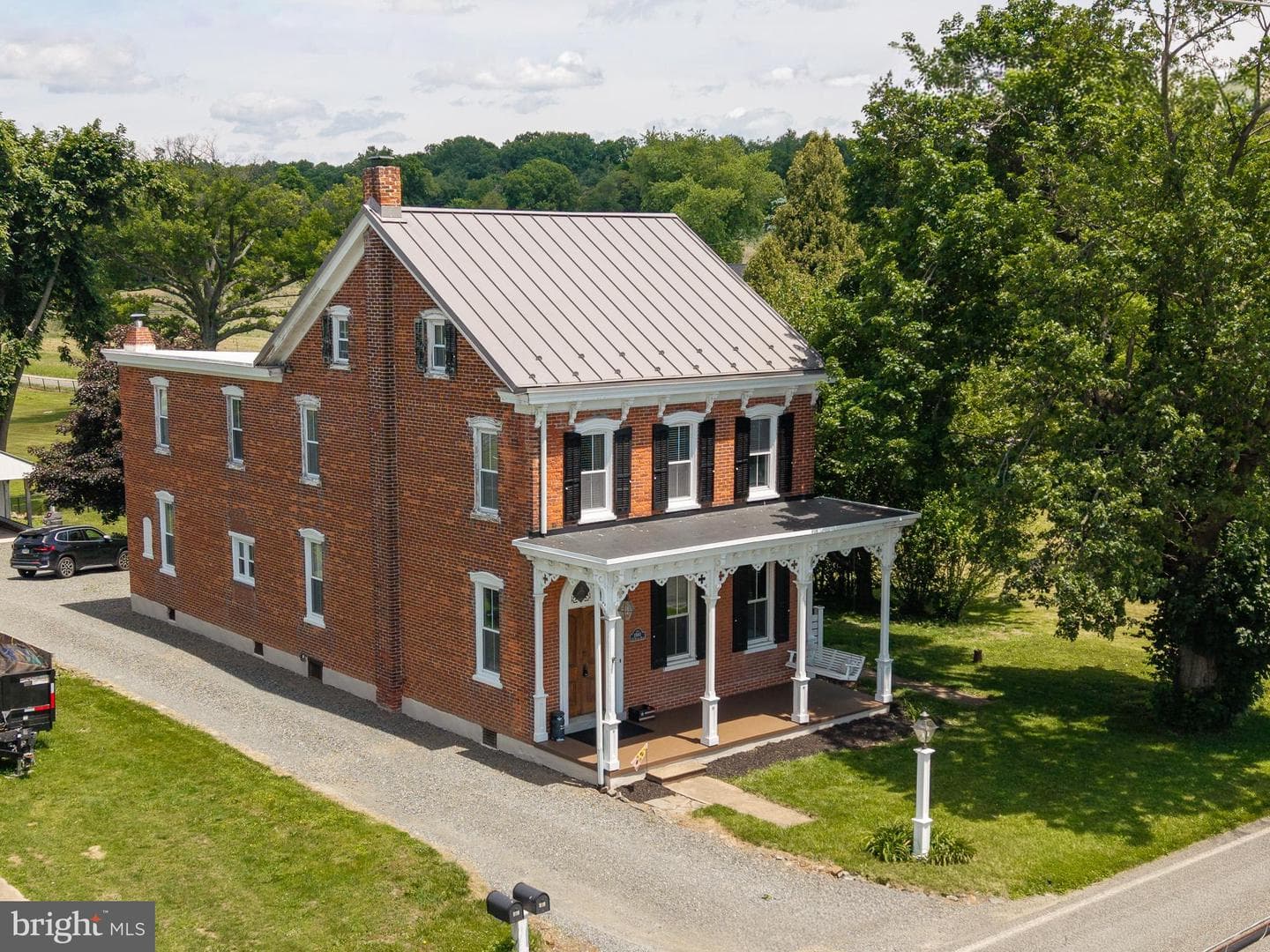 225 Niantic Road photo 2