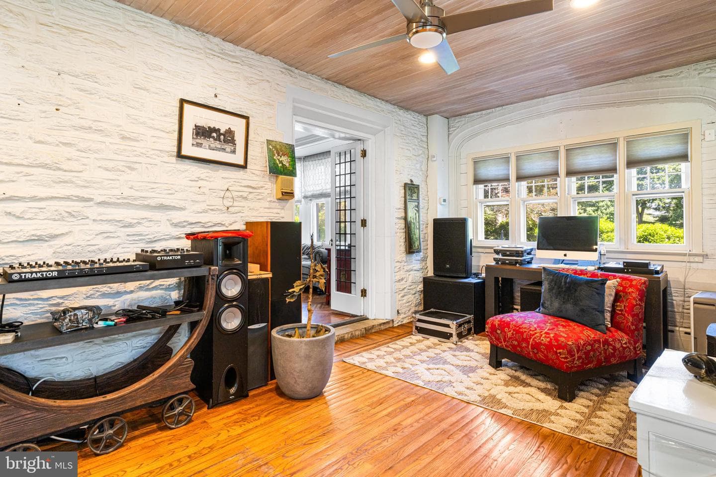 1670 Cloverly photo 16