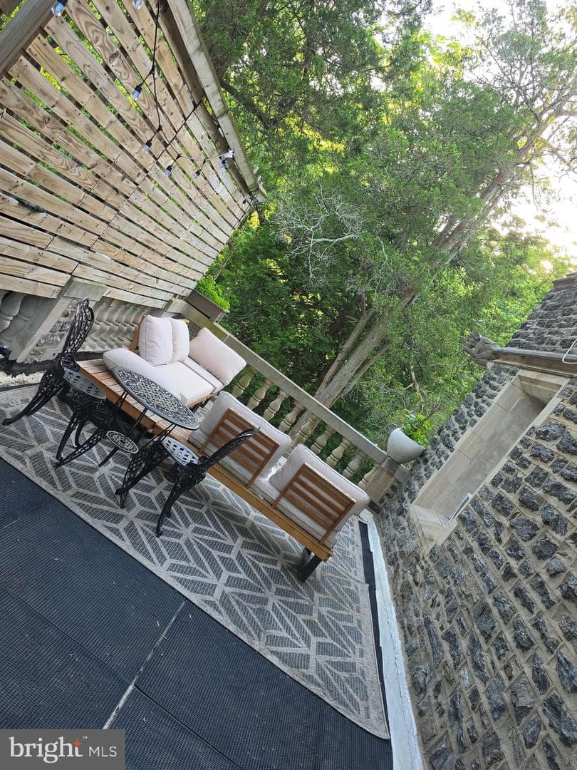 1670 Cloverly photo 29