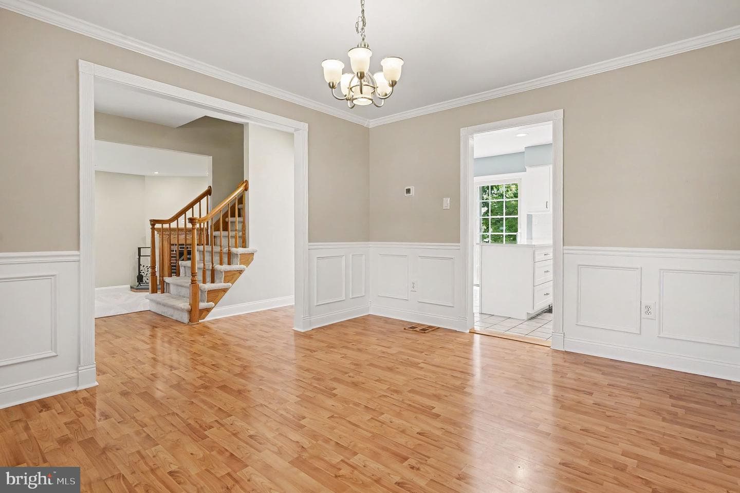 324 W Montgomery Ave photo 10