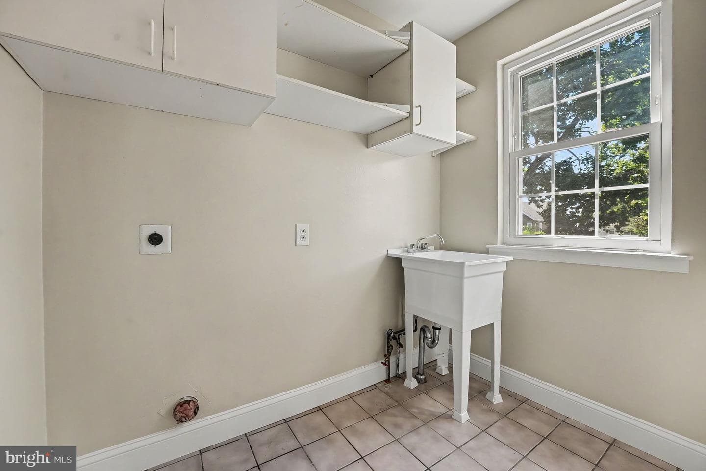 324 W Montgomery Ave photo 34