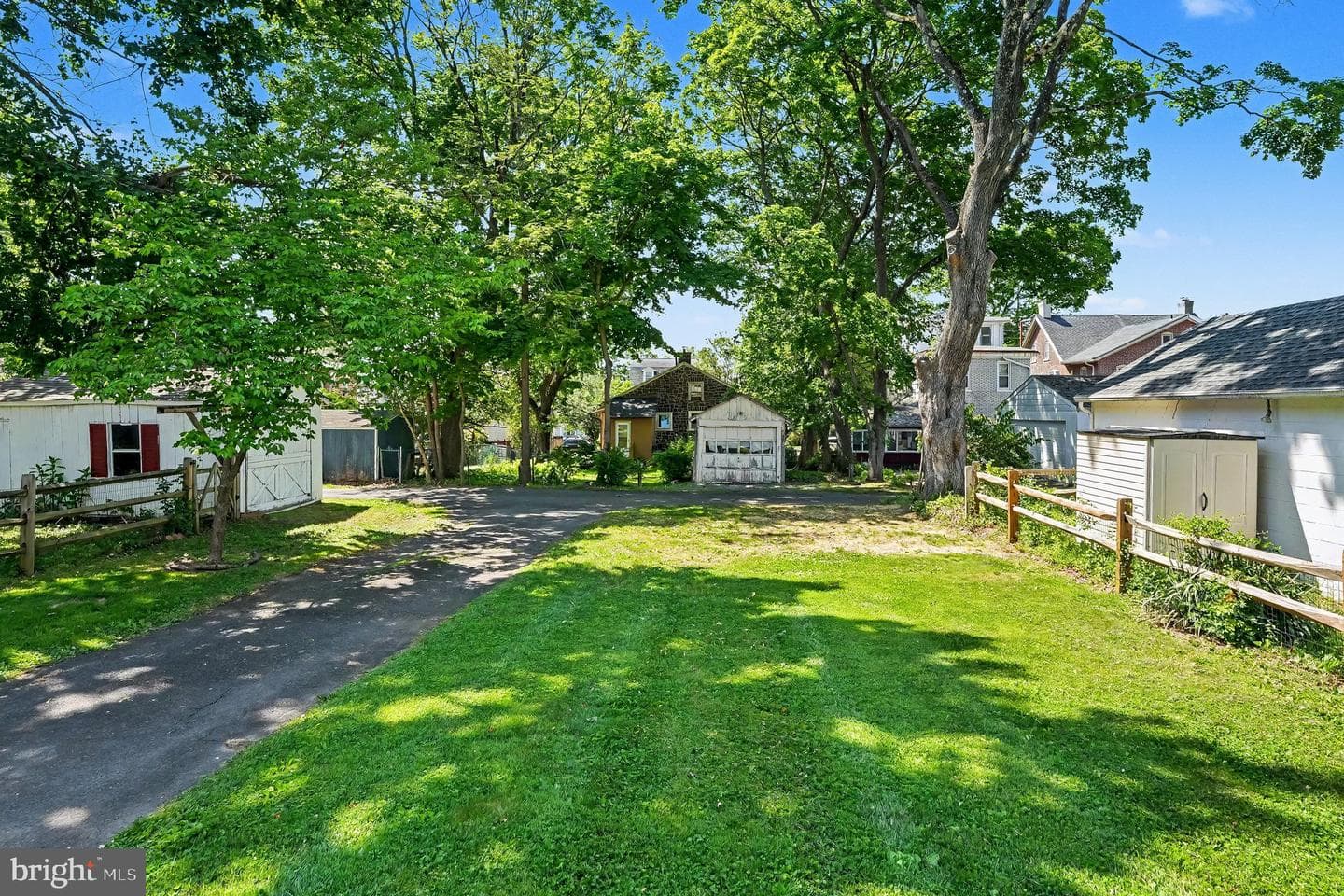 324 W Montgomery Ave photo 47