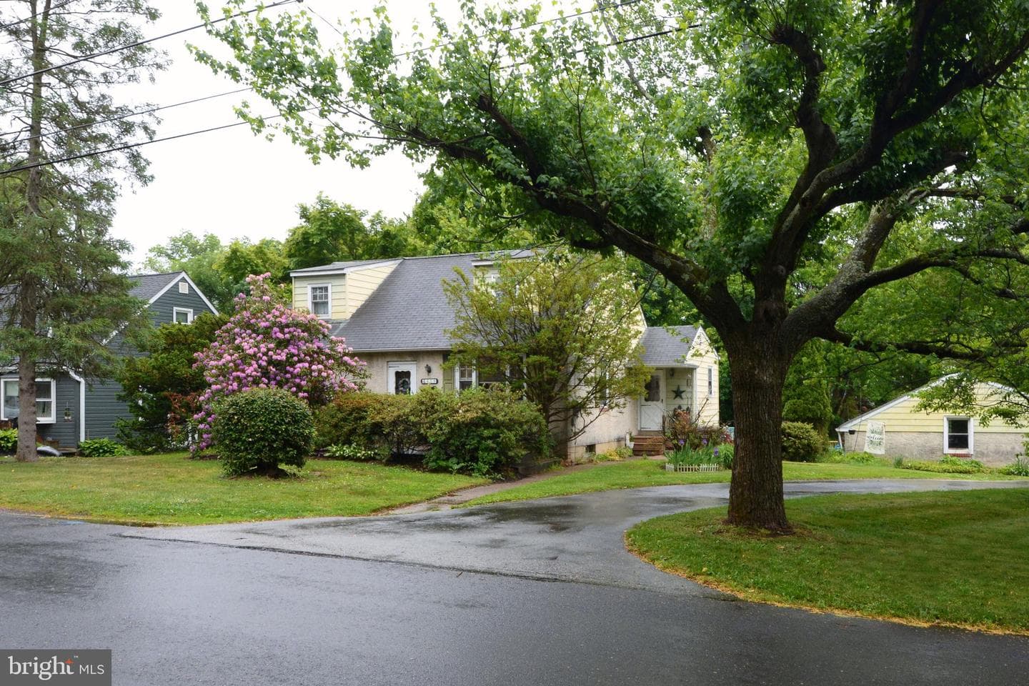 419 Continental Rd photo 2