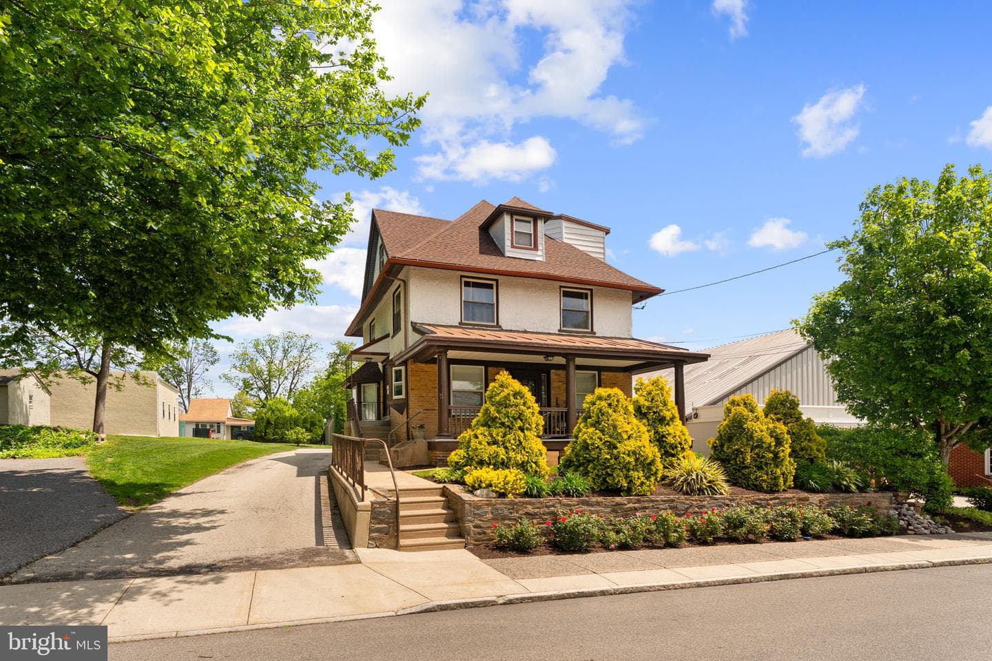 11 E Spring Avenue photo 2