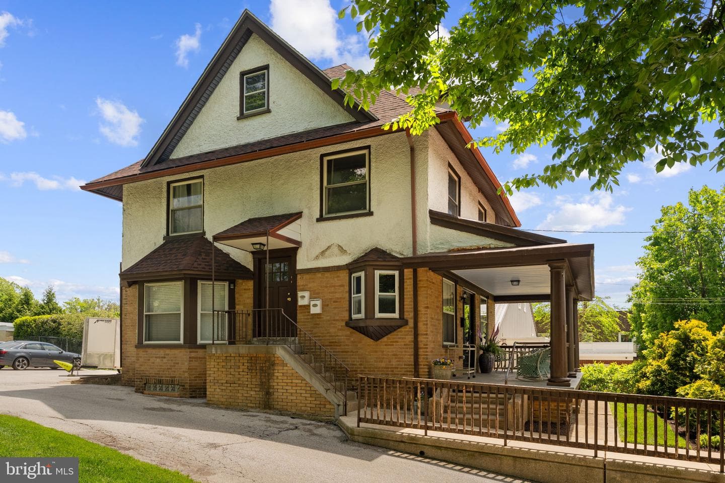 11 E Spring Avenue photo 6