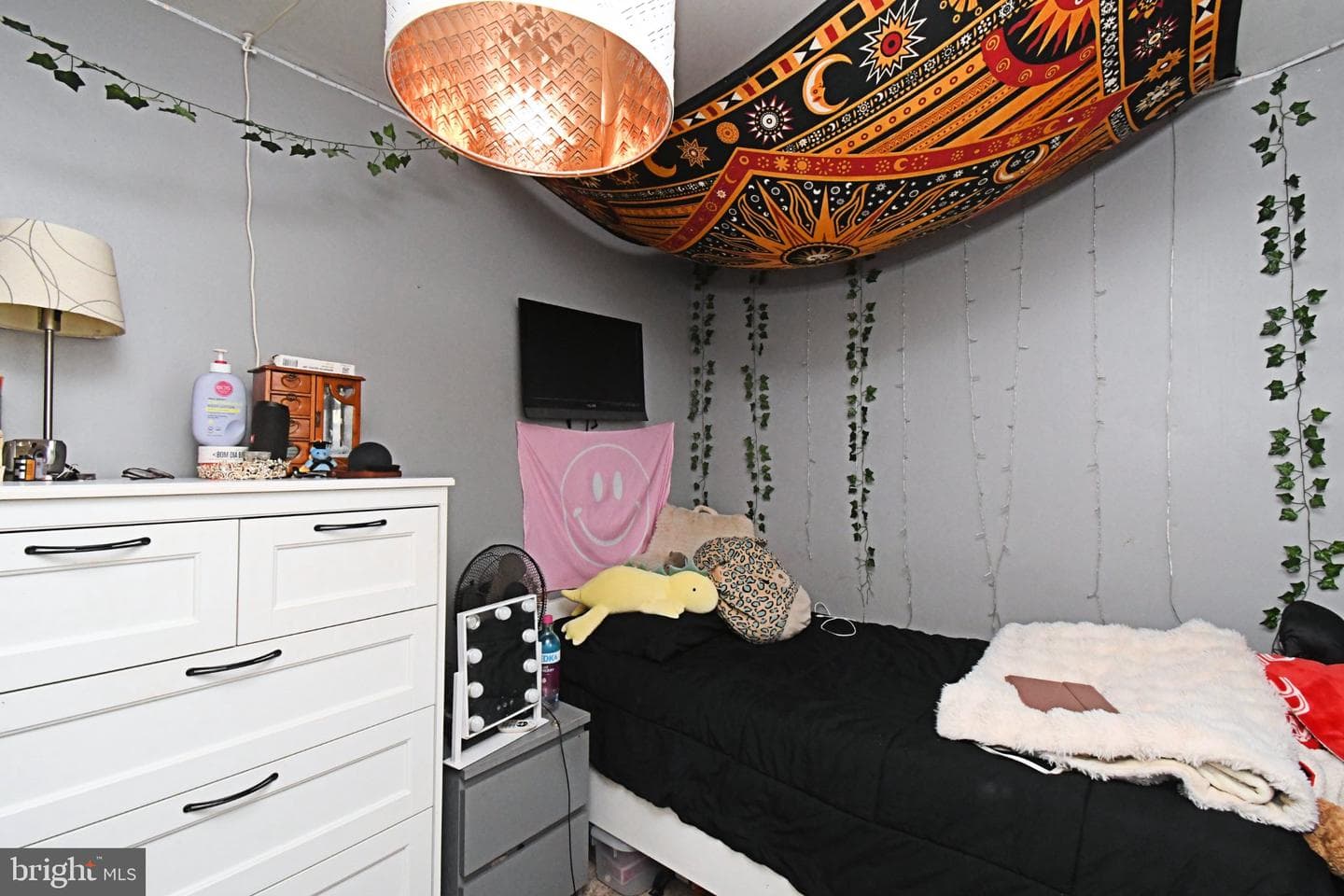 64 Diamond Street photo 29