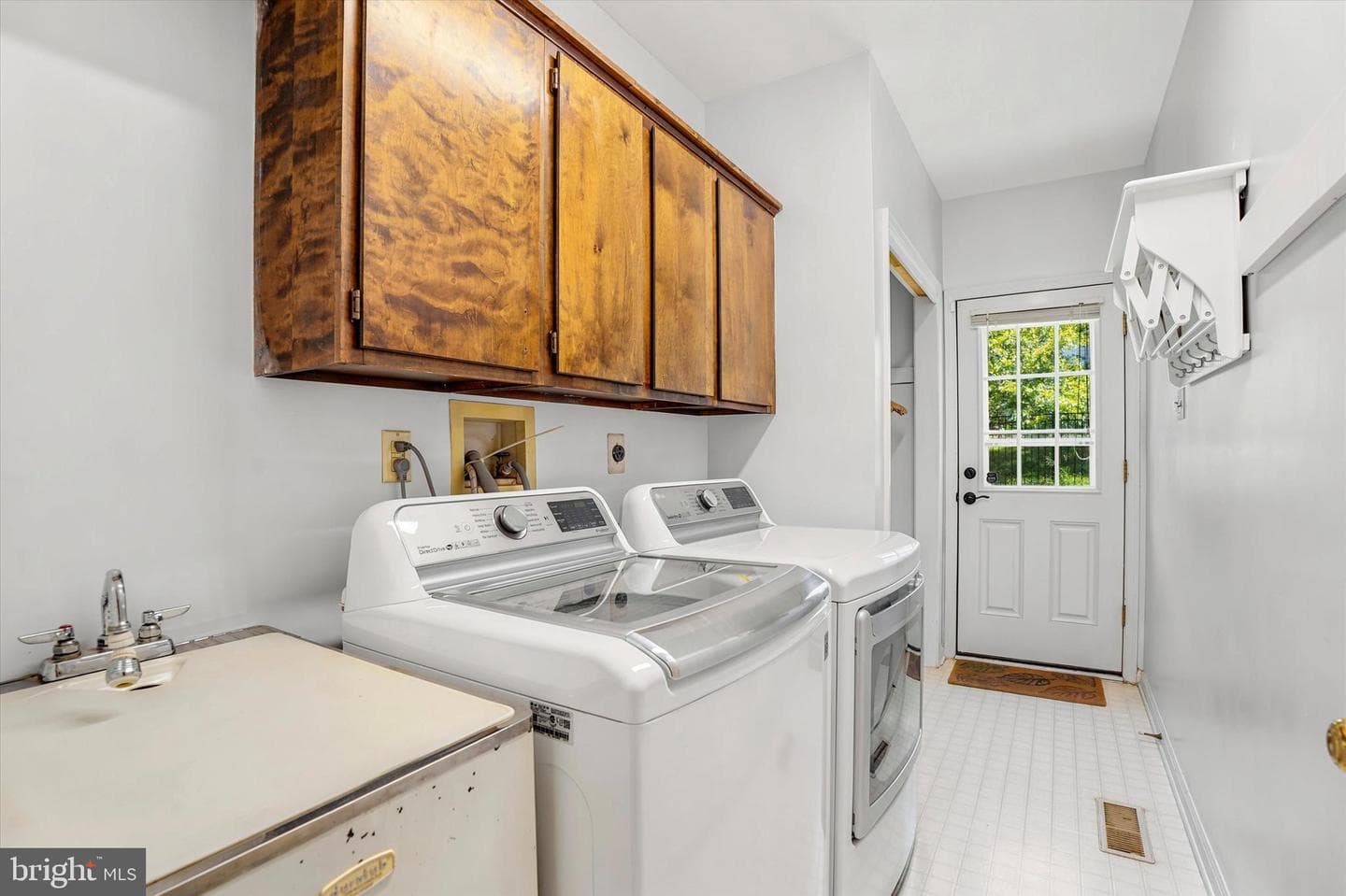 1490 N Wales Road photo 15