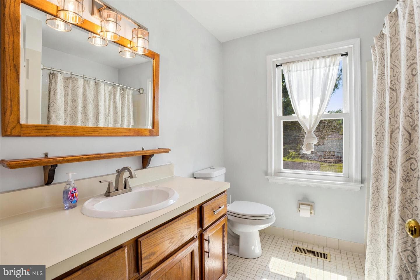1490 N Wales Road photo 28