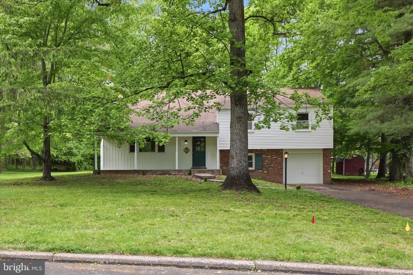 140 Woodland Drive photo 1