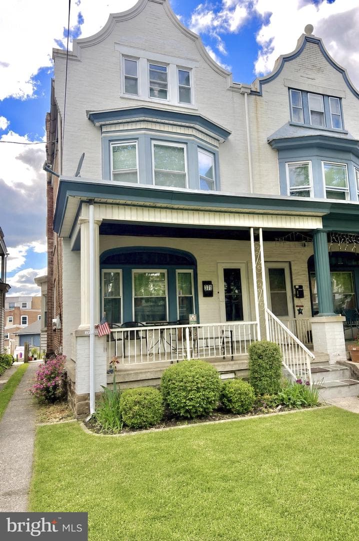 371 N Charlotte St photo 1