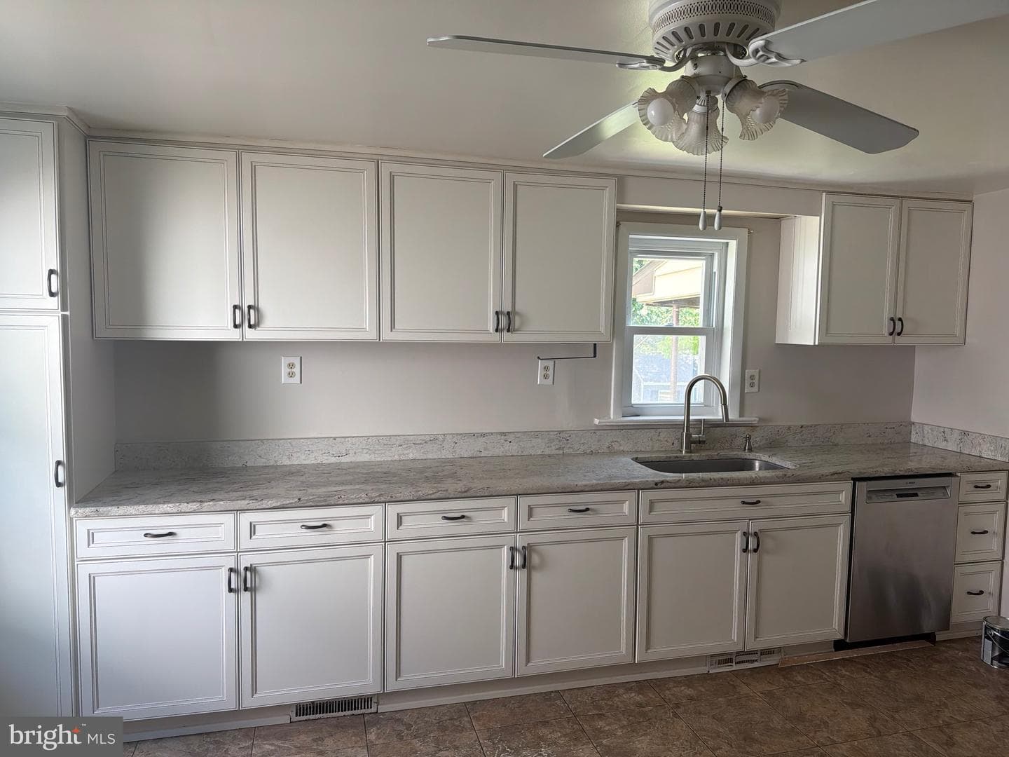 1196 Rebel Hill Road photo 3