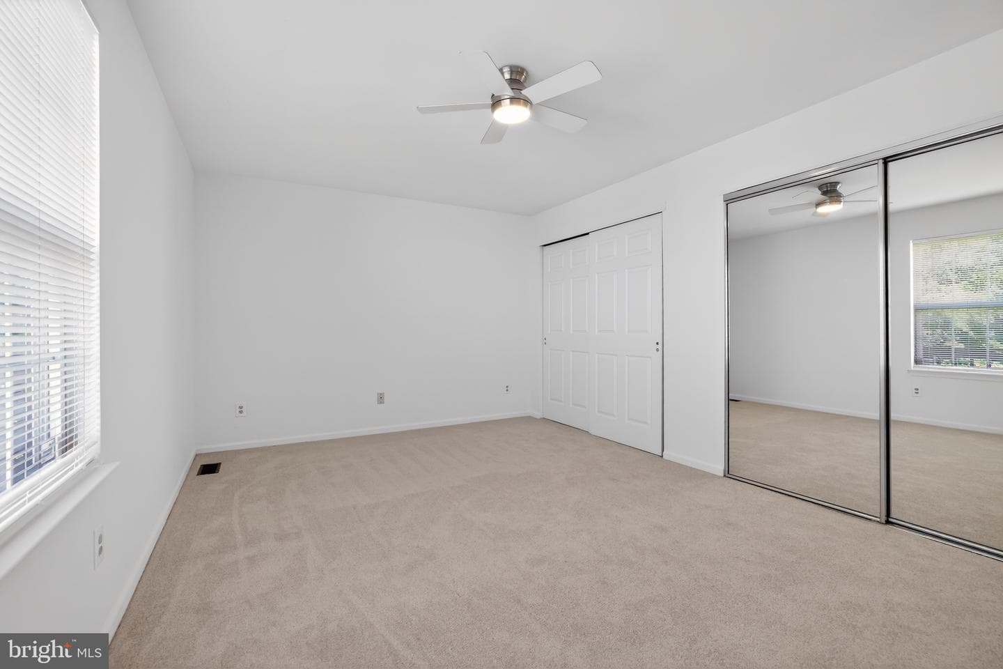 1150 Oxford Circle photo 14