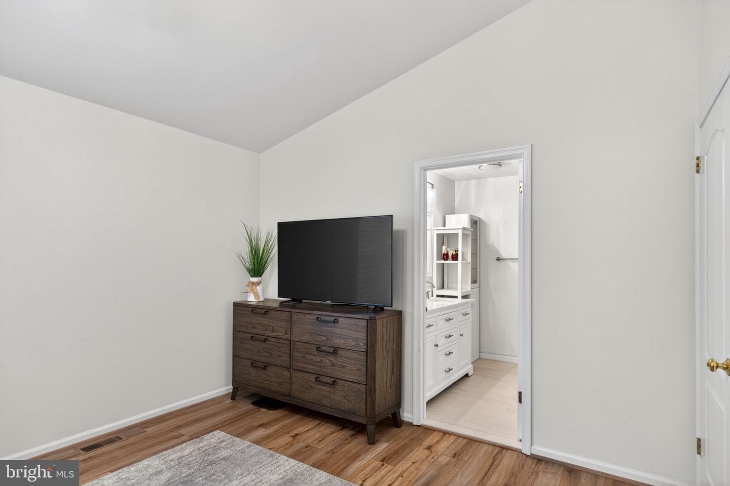 5403 Plantation Court photo 19