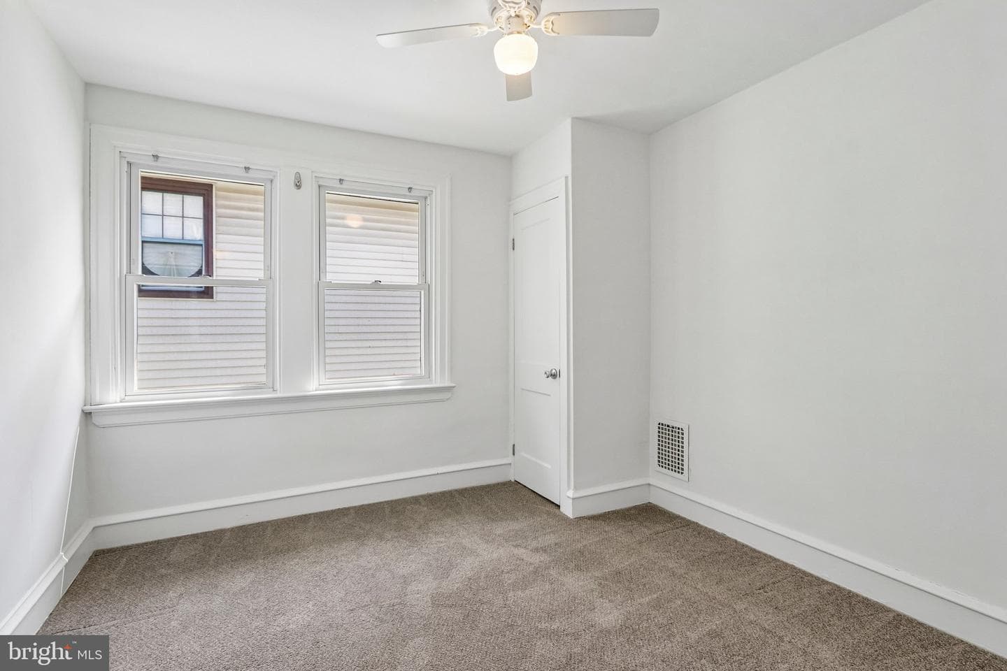 1833 Fairview Avenue photo 27