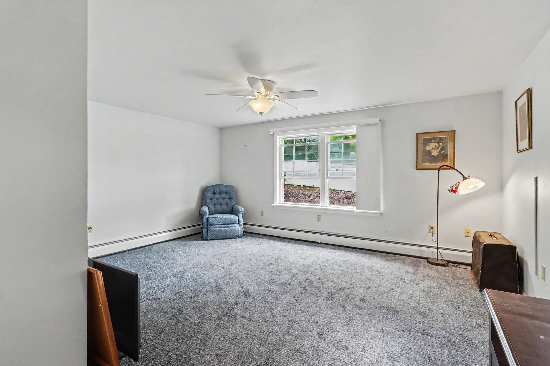 1085 N Washington St photo 32