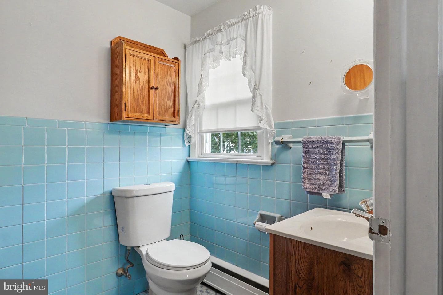 1085 N Washington St photo 9
