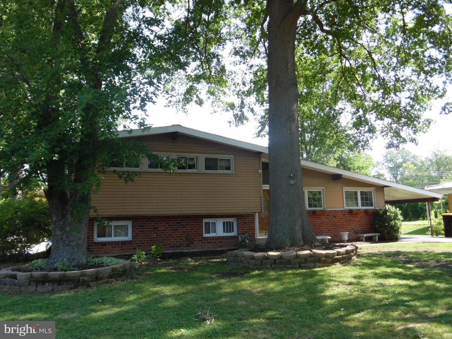 514 Dartmouth Drive photo 2