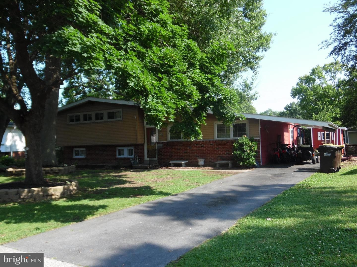 514 Dartmouth Drive photo 3