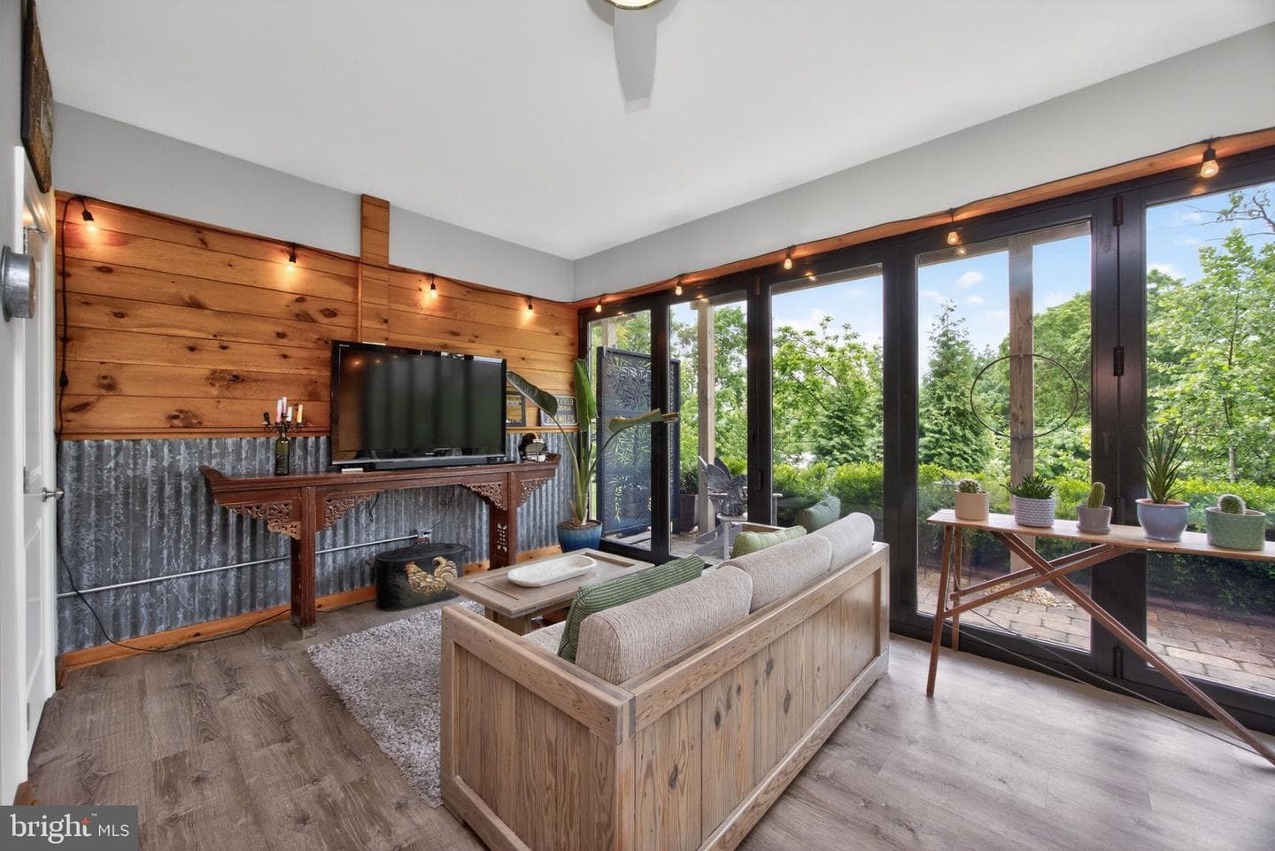 133 Moir Avenue photo 34