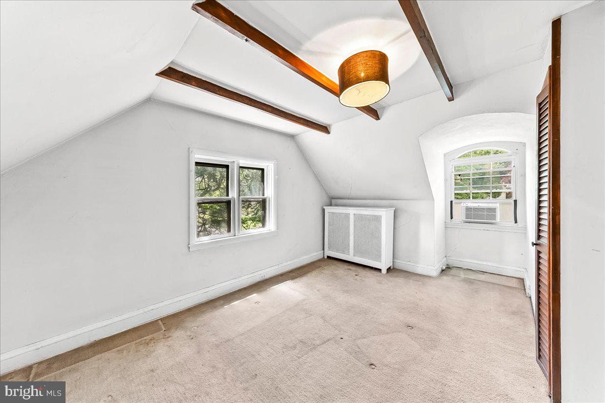 4 E Lodges Lane photo 30