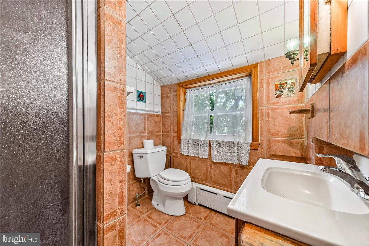 4 E Lodges Lane photo 37