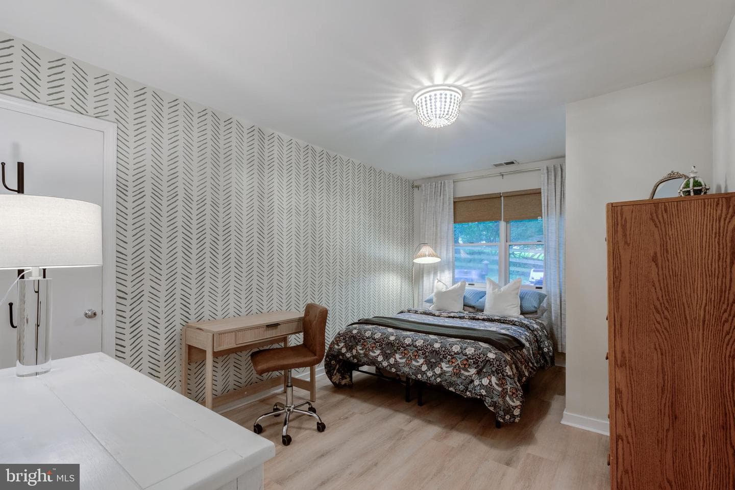 1108 Cromwell Road photo 25