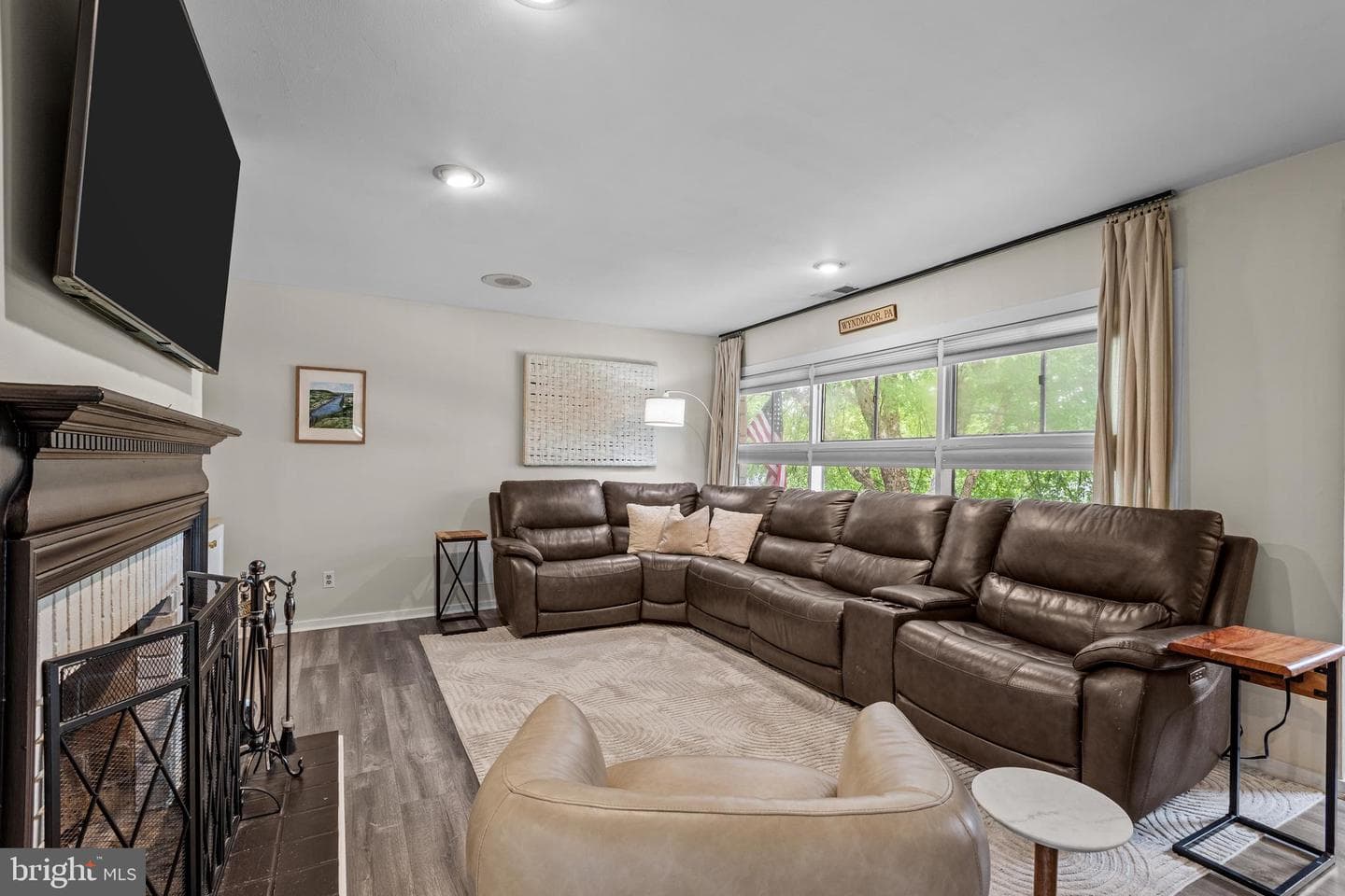 1108 Cromwell Road photo 5