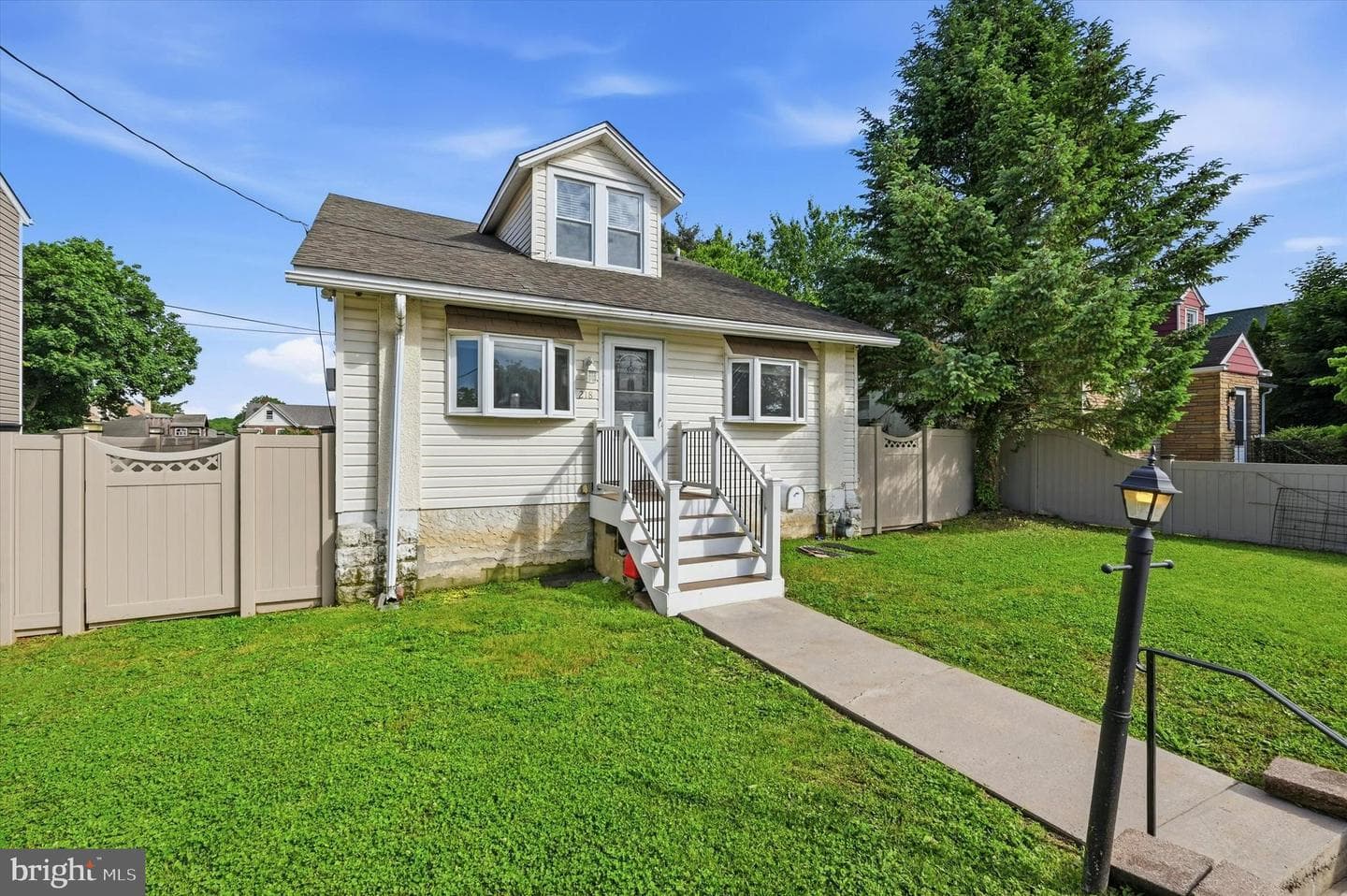 218 N Sylvania Avenue, Jenkintown
