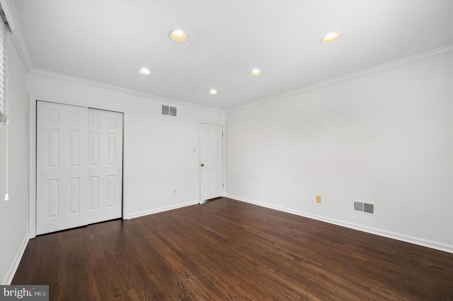 3 Hansen Court photo 22