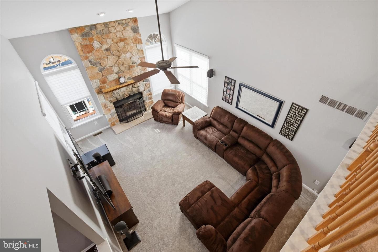 17 Carriage Circle photo 16
