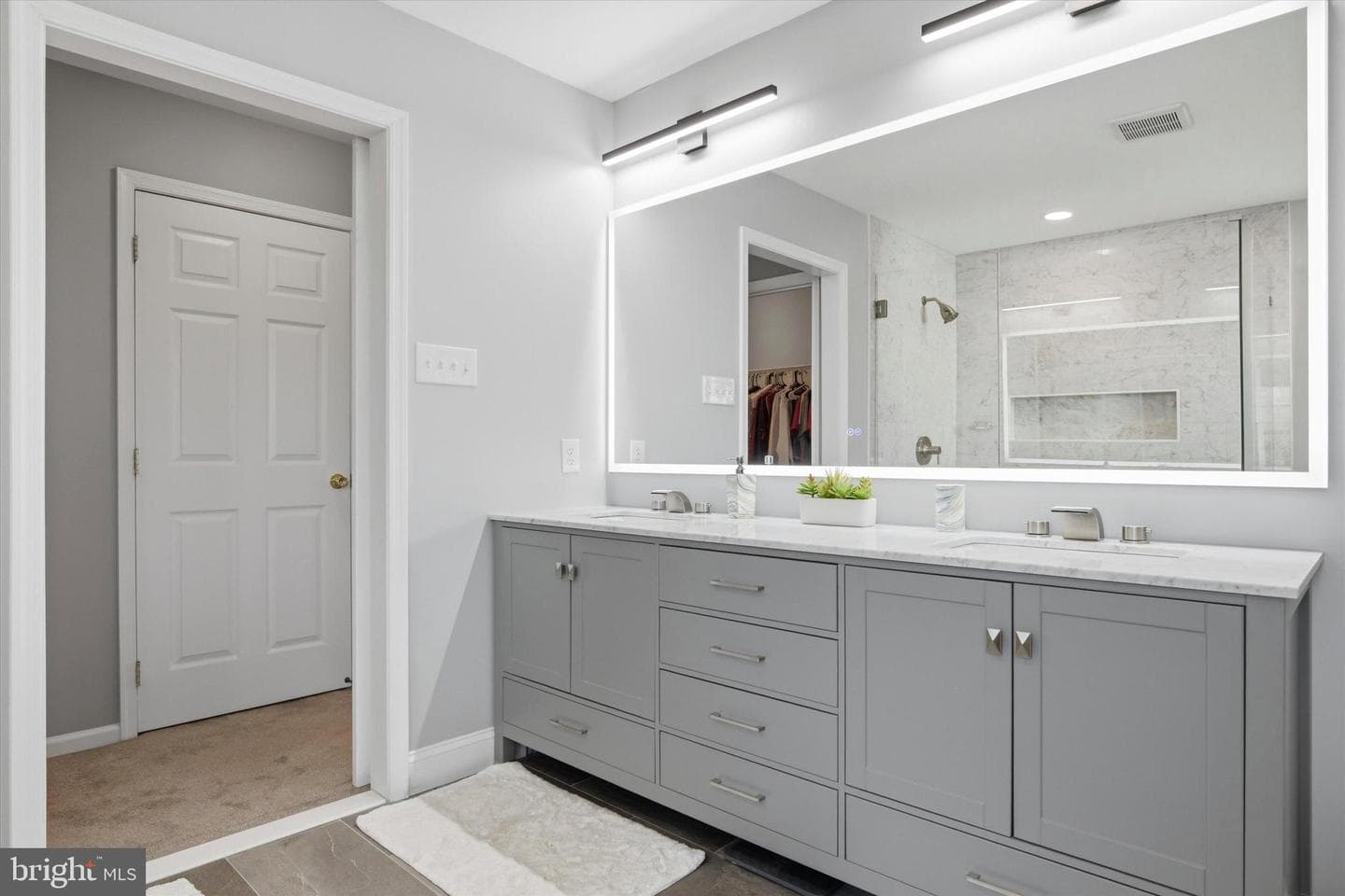 17 Carriage Circle photo 19