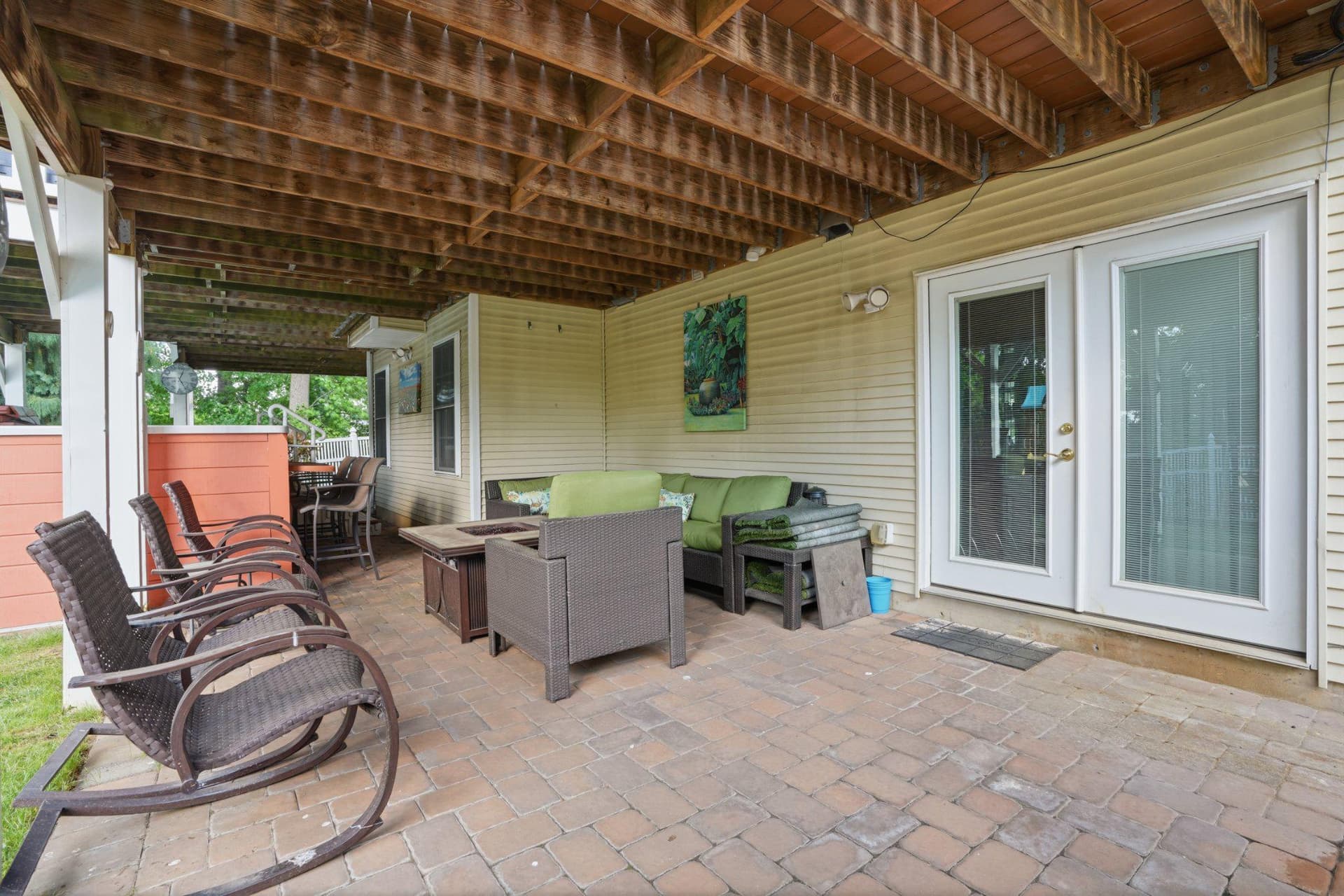 2780 Honeysuckle Lane photo 7
