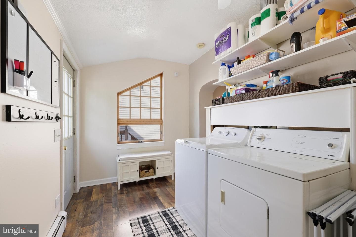 40 Adams Avenue photo 16