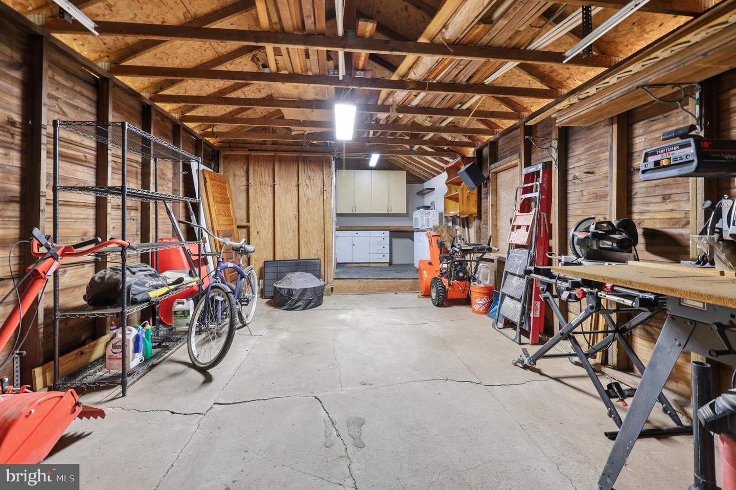 40 Adams Avenue photo 27