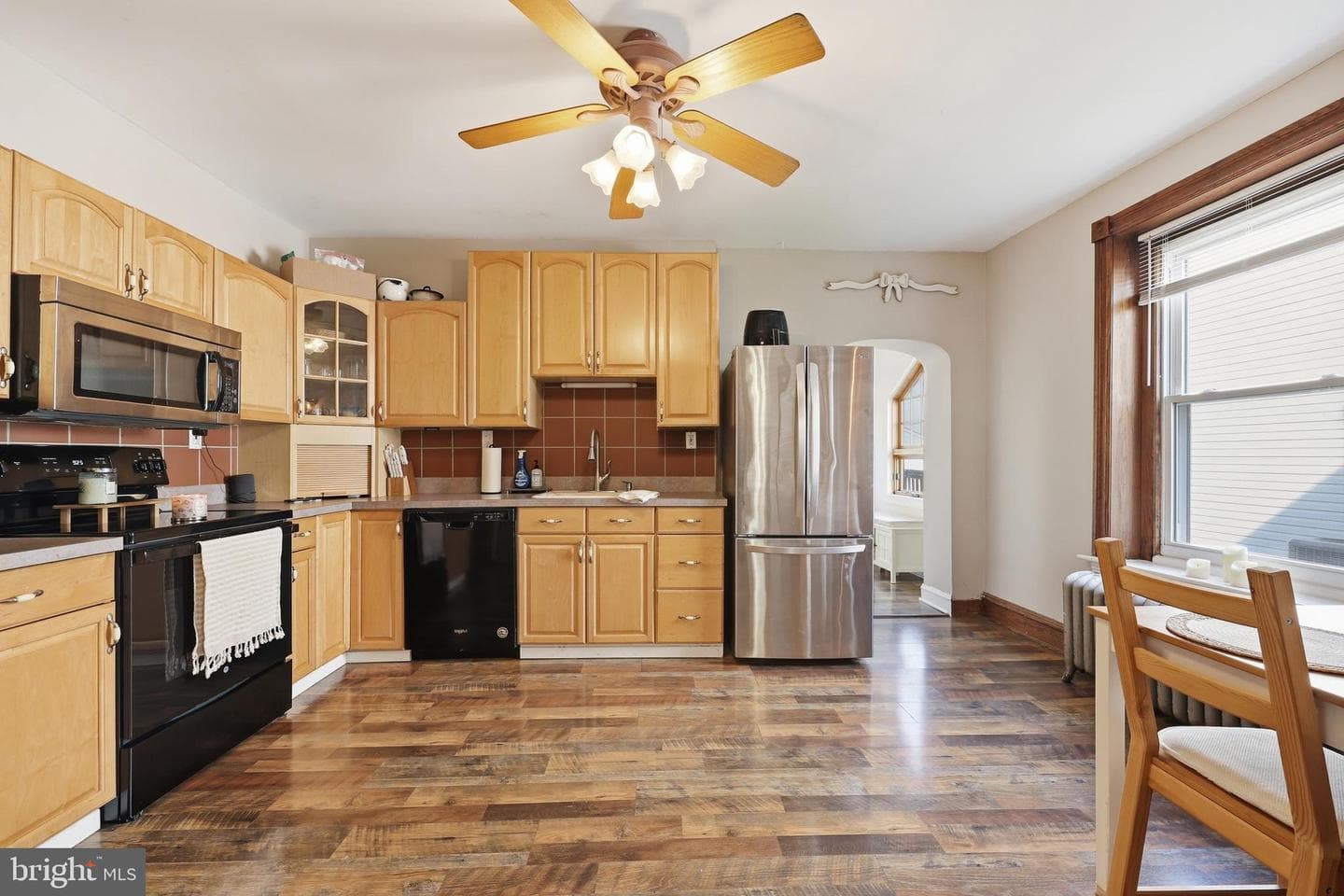 40 Adams Avenue photo 9