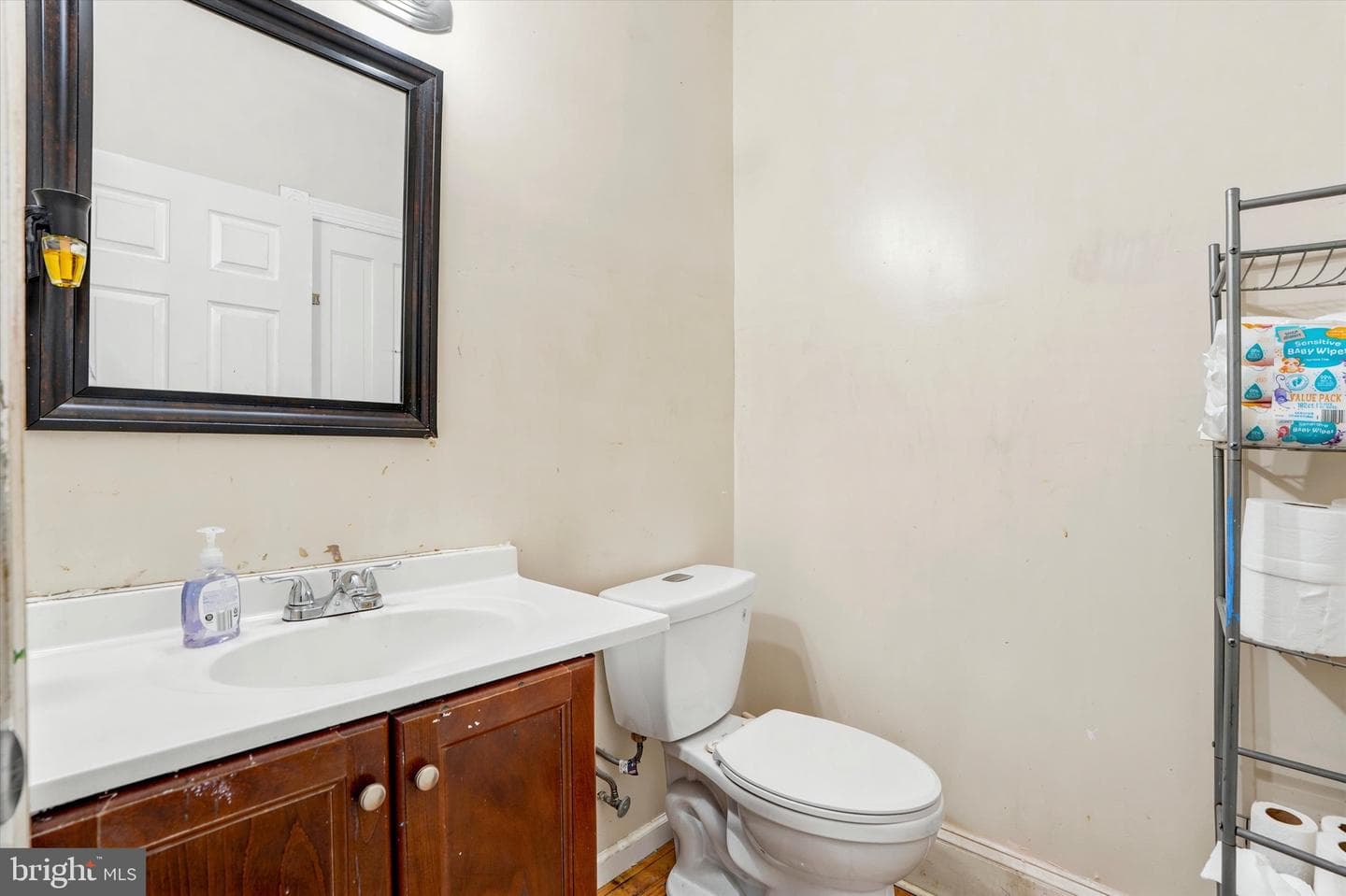 124 S Evans Street photo 14