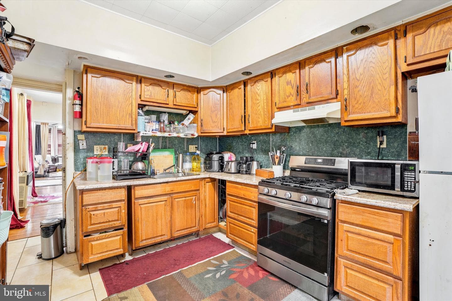 124 S Evans Street photo 16