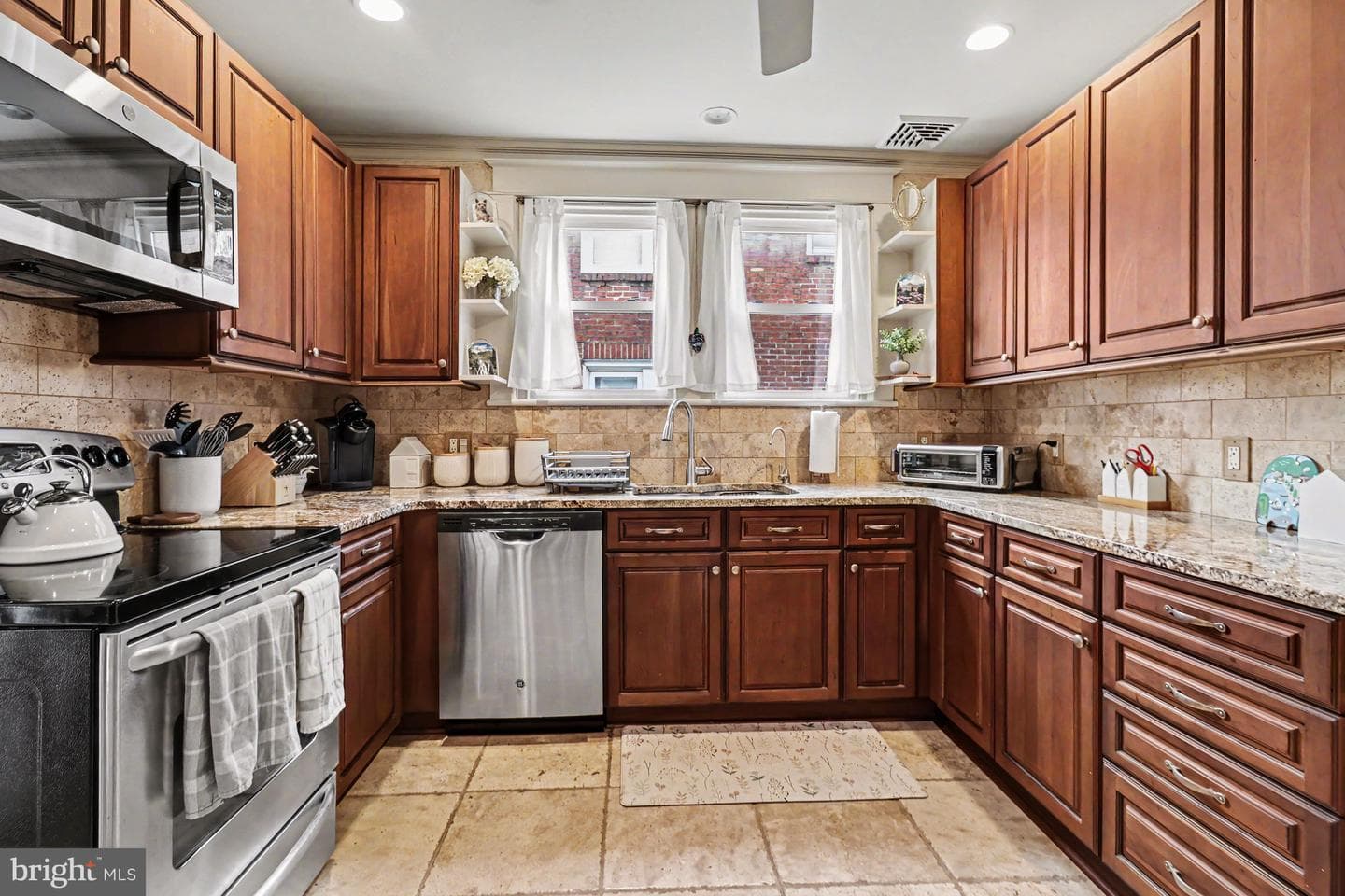 1720 Locust Street photo 13