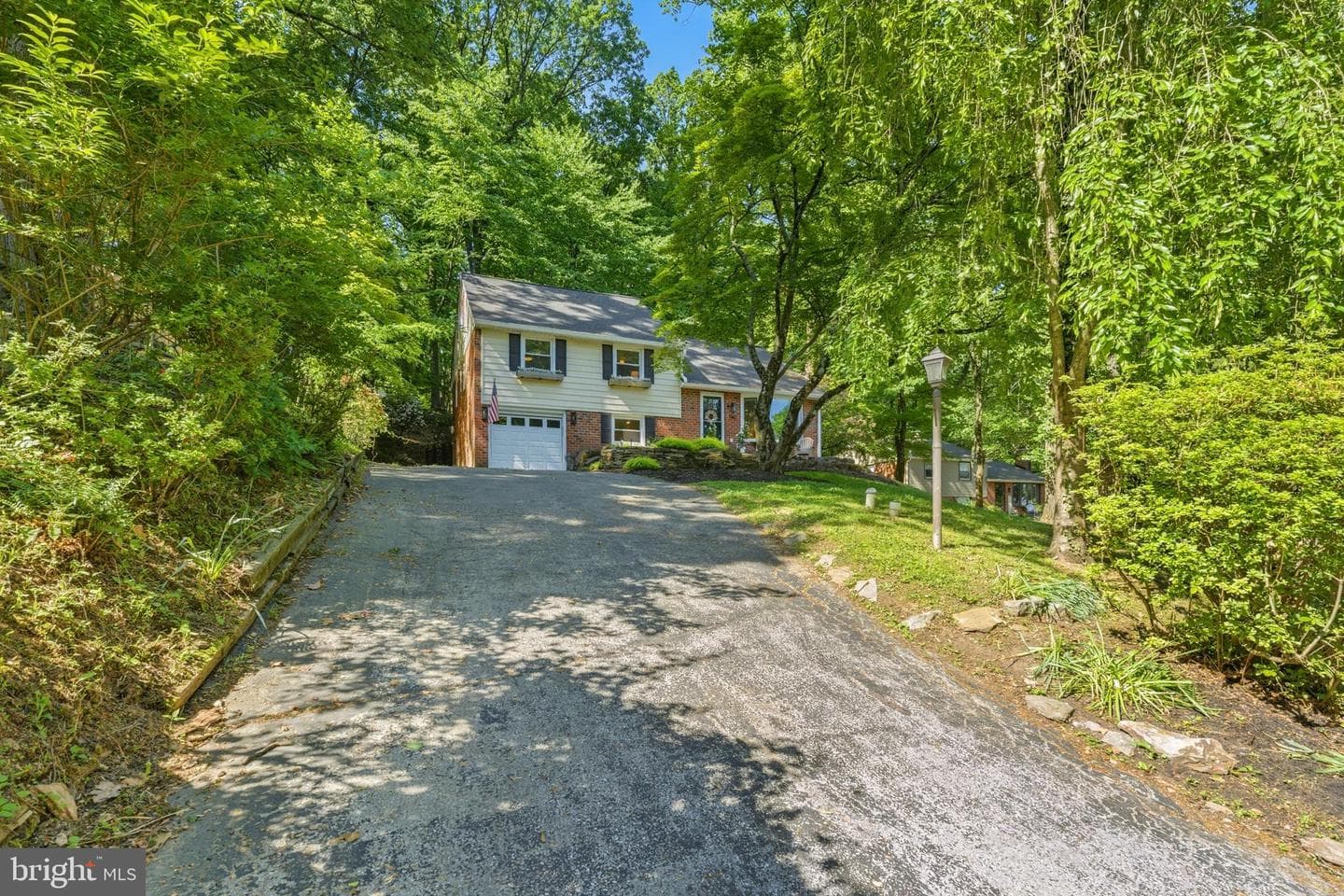 582 Forest Road