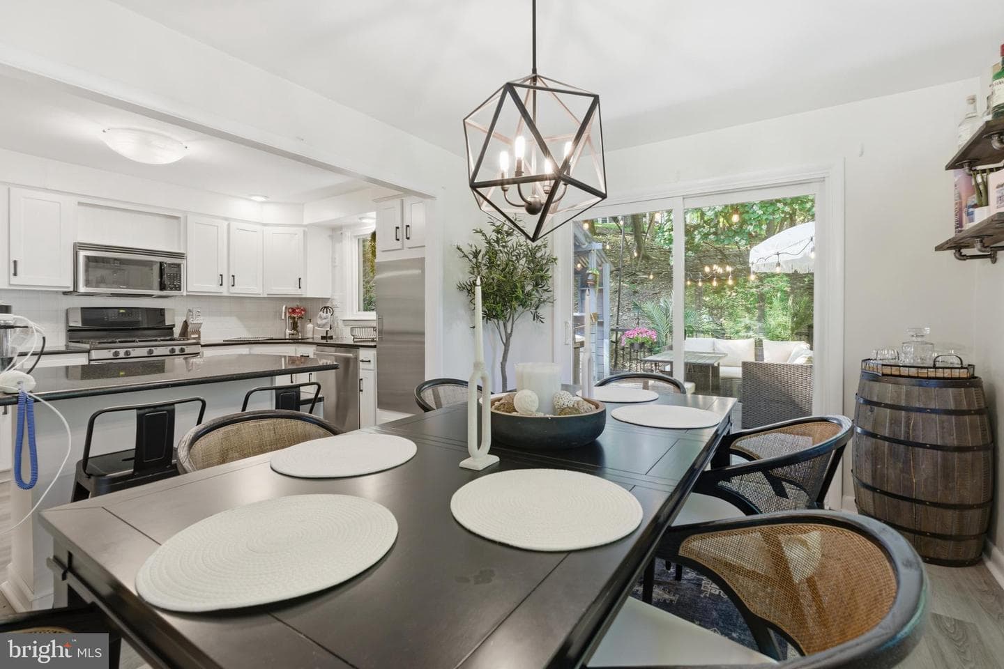 582 Forest Road photo 11