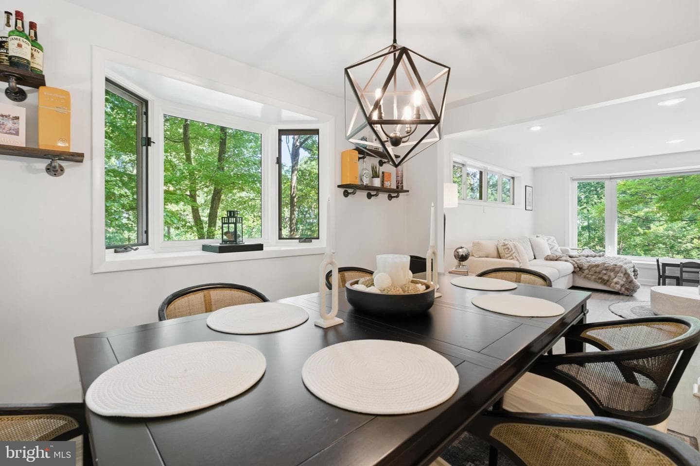 582 Forest Road photo 12