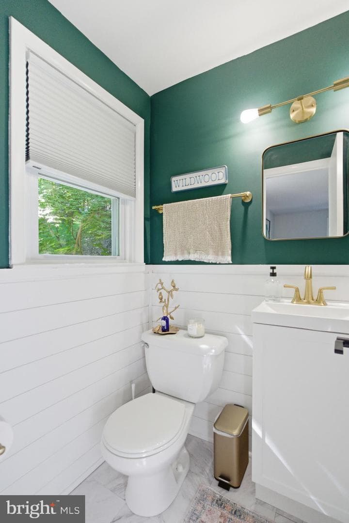 582 Forest Road photo 29