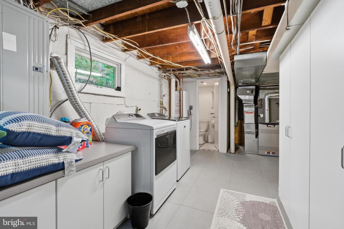 582 Forest Road photo 38