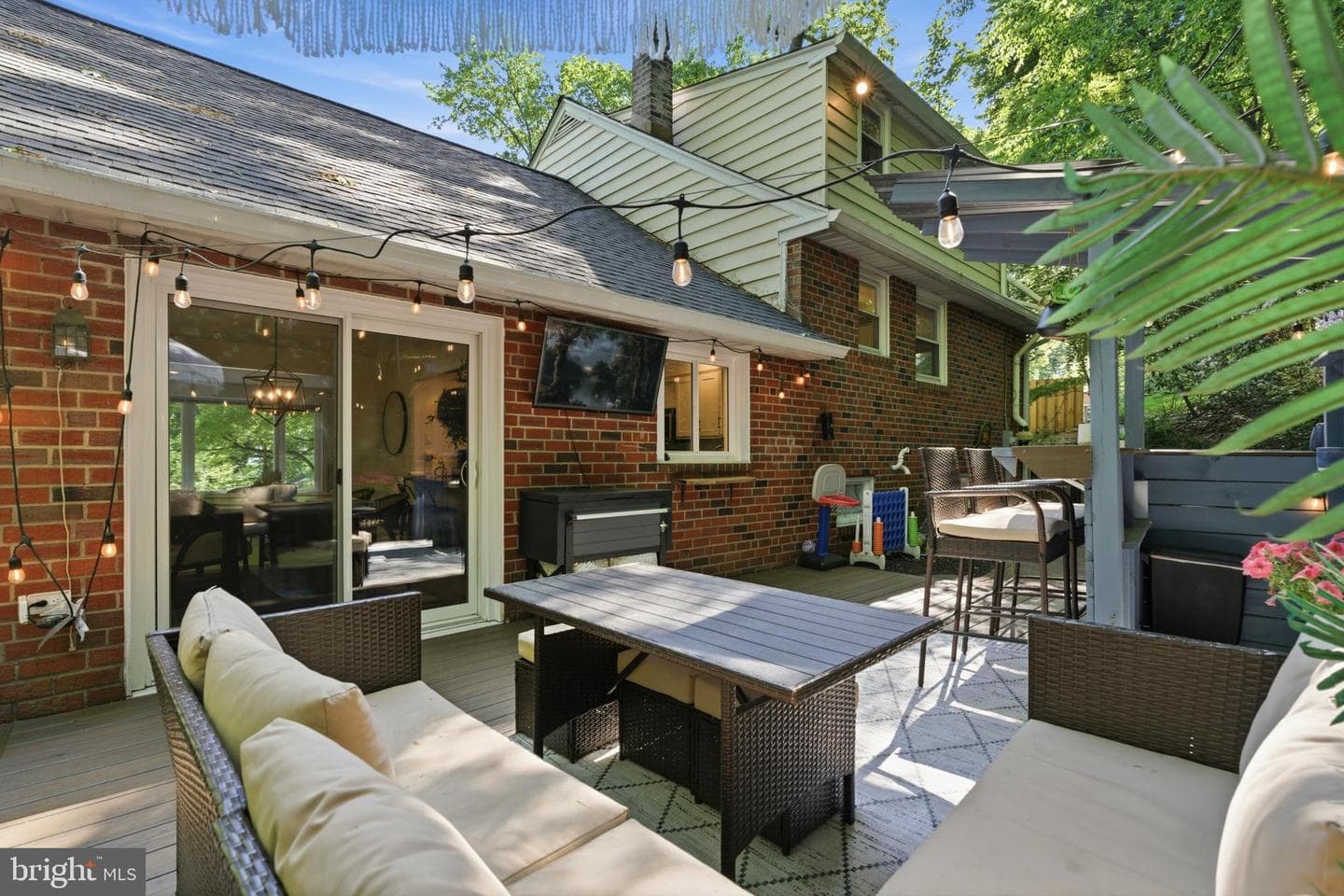 582 Forest Road photo 43