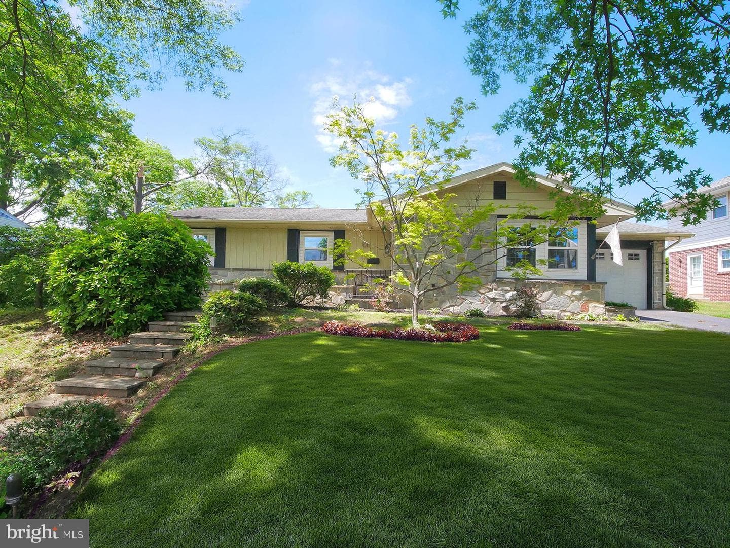 1017 Sycamore Drive